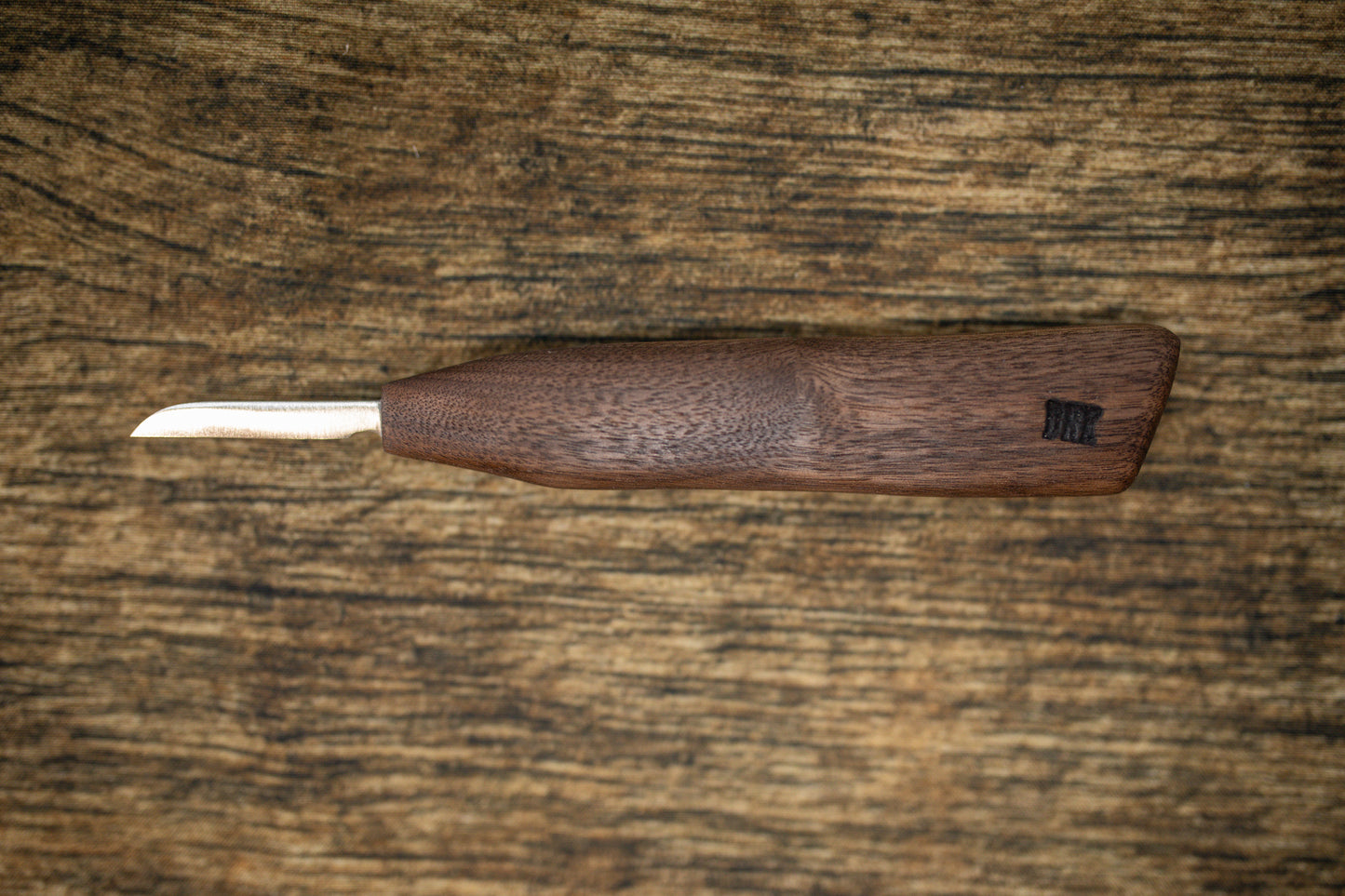 Medium Handle Carving Knife